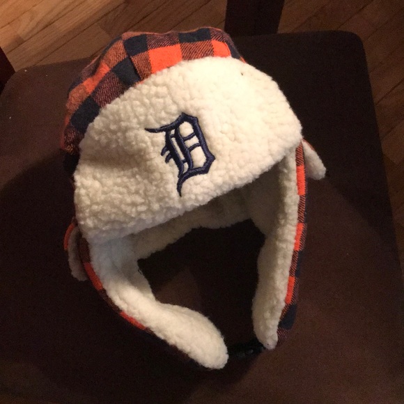 Detroit Tigers Other - Detroit tigers fox sports cozy hat NWOT